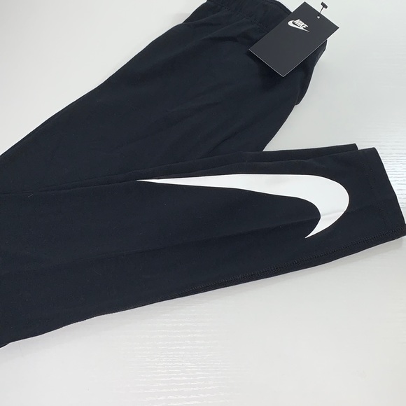 NWT. Nike girls XL leggings. Perfect for back to school - Picture 1 of 6